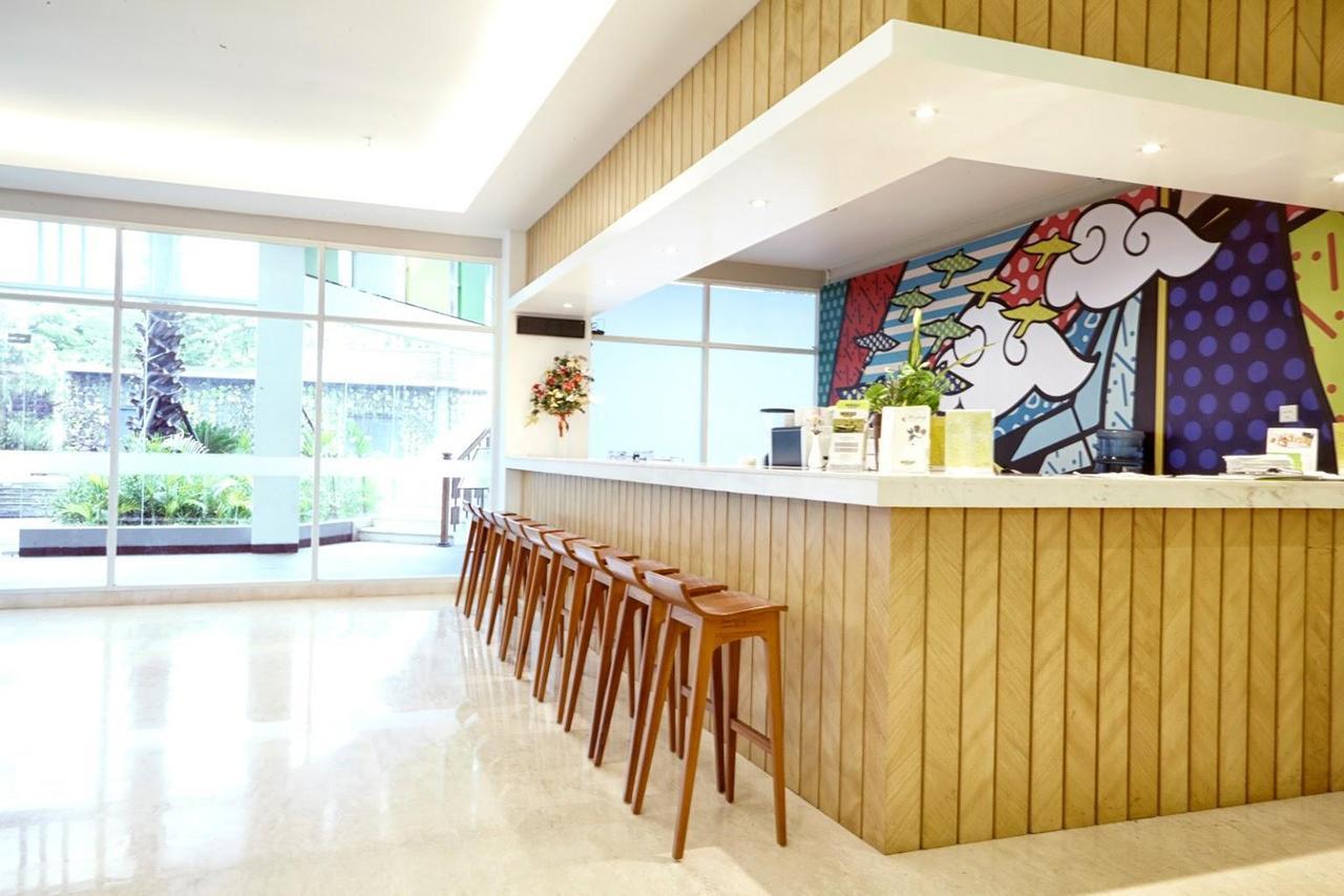 Maxonehotels At Resort Макасар Экстерьер фото