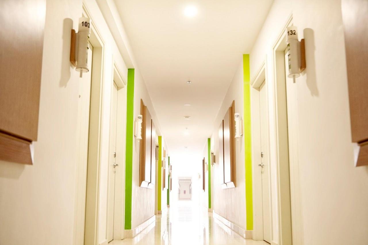 Maxonehotels At Resort Макасар Экстерьер фото