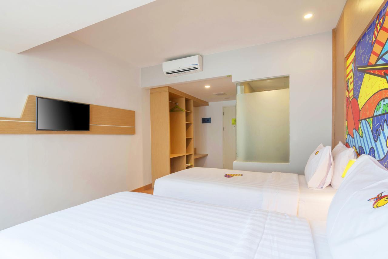 Maxonehotels At Resort Макасар Экстерьер фото