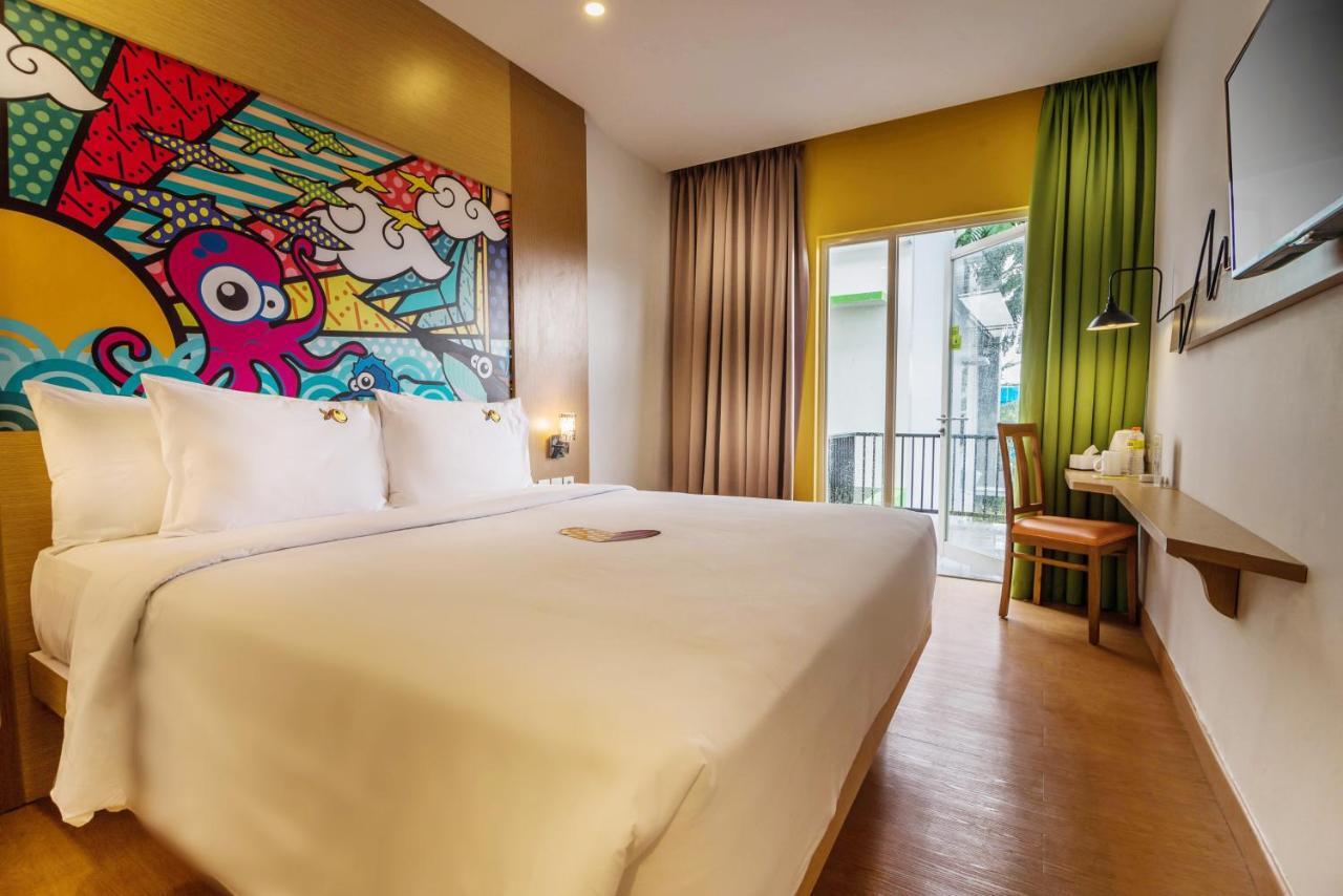 Maxonehotels At Resort Макасар Экстерьер фото