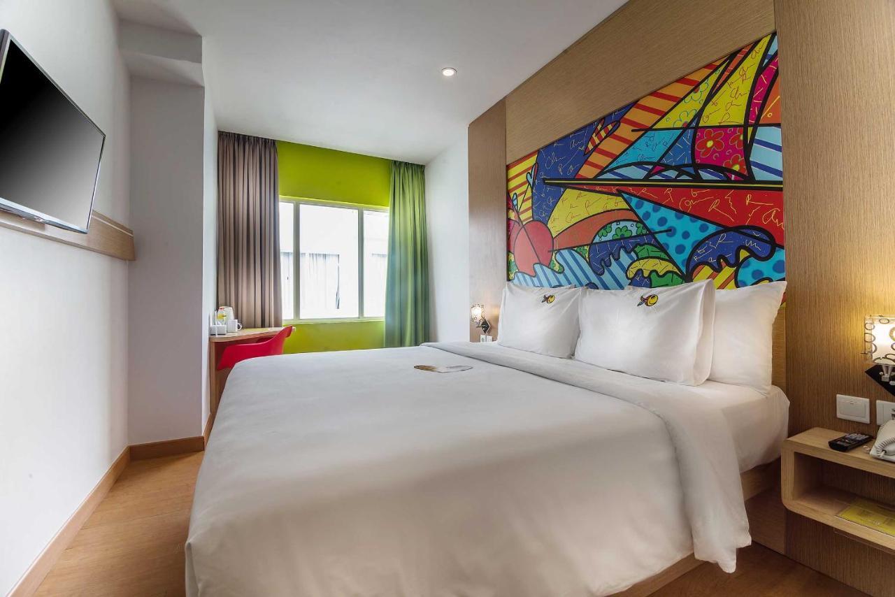 Maxonehotels At Resort Макасар Экстерьер фото